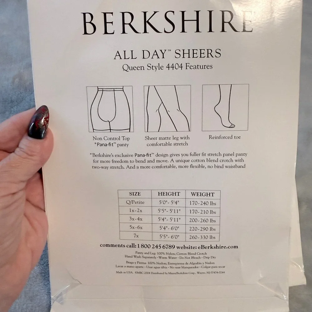 Vintage Berkshire All Day Sheers Pantyhose 1X-2X City Beige 4404 NOS Lot of 2
